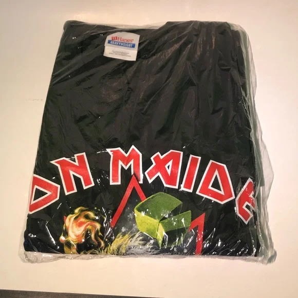 🎸 [BRAND NEW] 2010 IRON MAIDEN THE FINAL FRONTIER TOUR SHORT SLEEVE T-SHIRT 🎸 - Picture 8 of 9